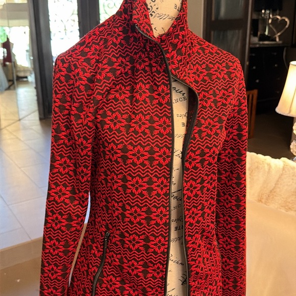 Luhta Women's Red Jacket/ base Top/ Ski Aspres top - Picture 17 of 17